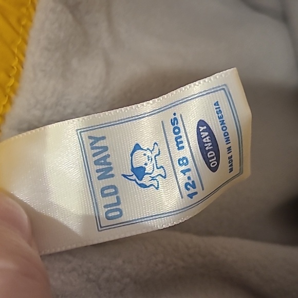 Old Navy boy's pants - Picture 5 of 6